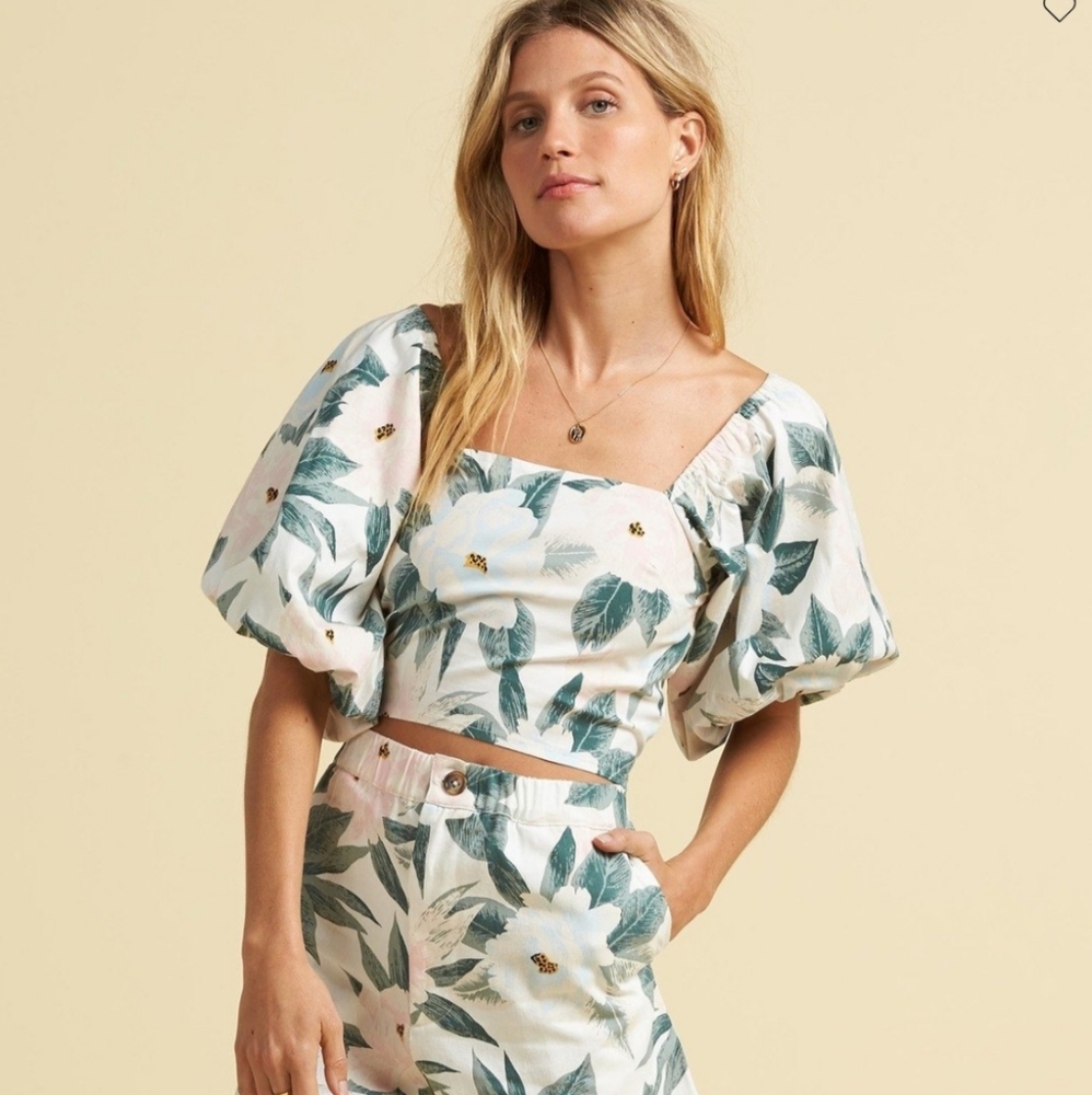 Salty Blonde Sun Glow Top